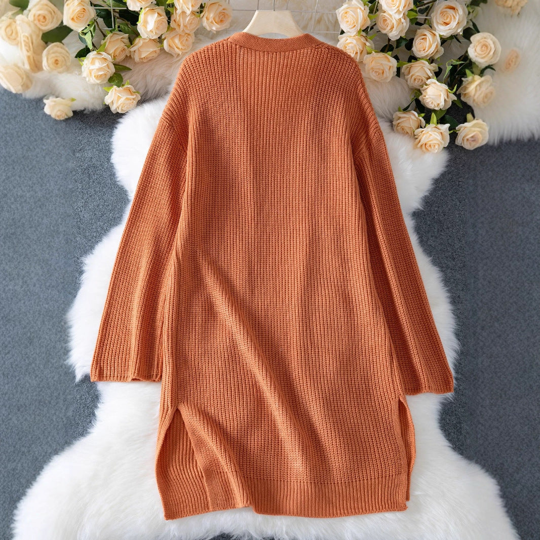 Lightweight knitted cardigan for women with practical pockets and a relaxed fit Lune London