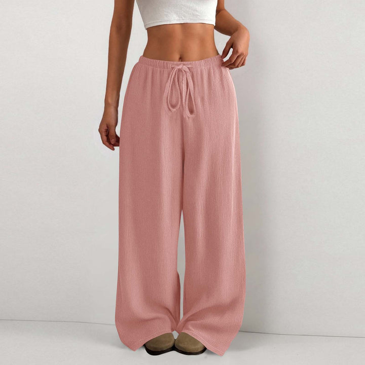 Loose summer pants for women in lightweight fabric with elastic Lune London