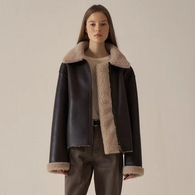 Veste en cuir élégante pour femmes avec doublure en teddy Chic & Stil