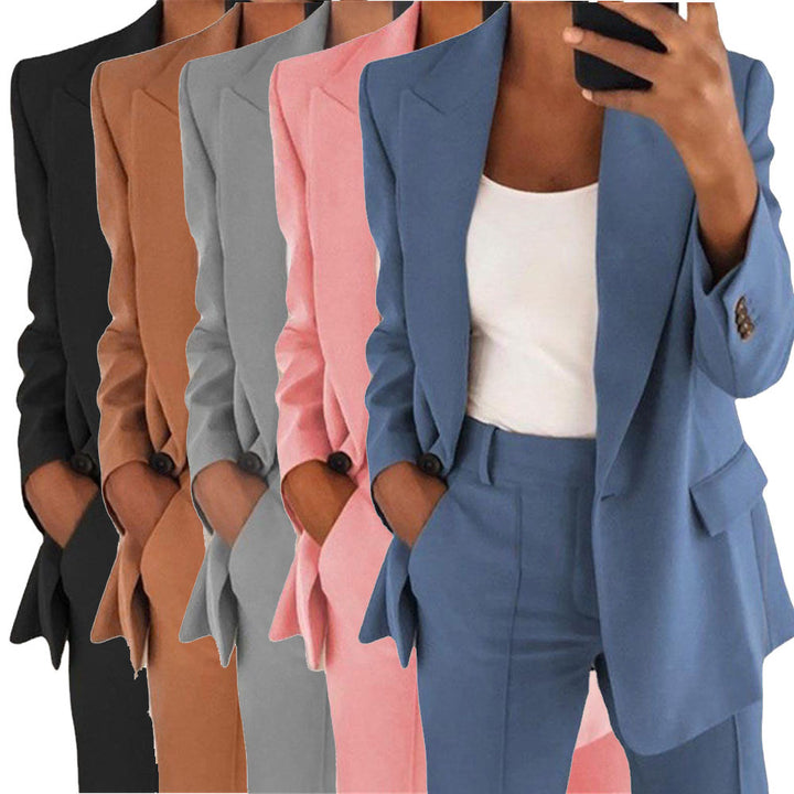Ladies elegant blazer with fitted cut and practical pockets Lune London