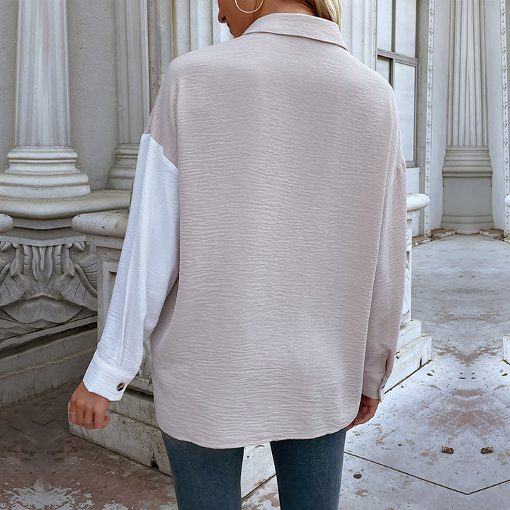 Chemise blouse oversize pour femmes avec deux designs de couleur et détails de boutons à la mode Chic & Stil