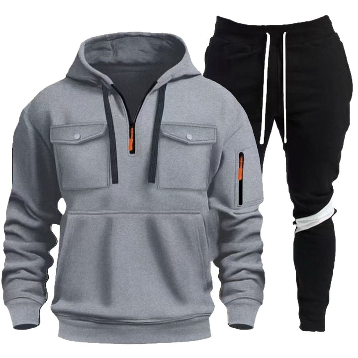 Practical hoodie jacket for men with chic and stylish sports pants