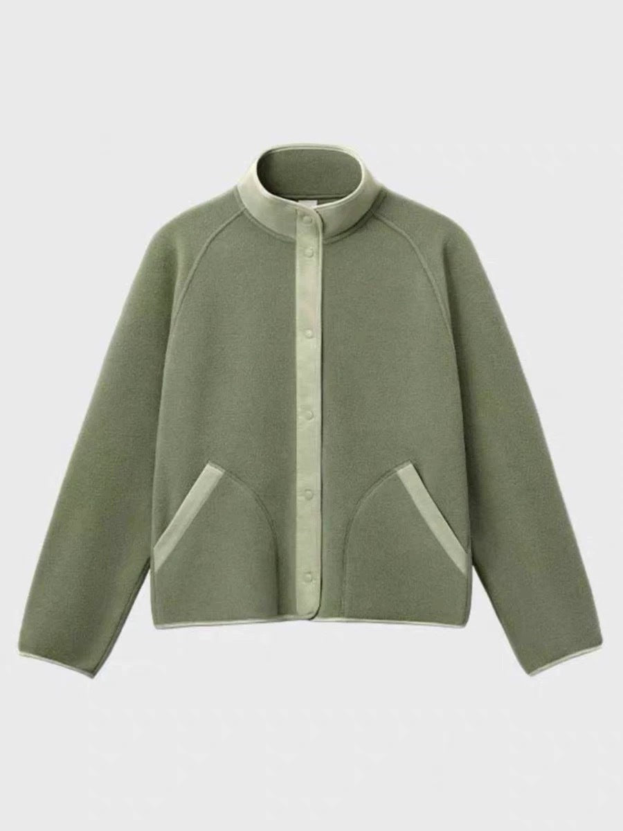 Veste en polaire confortable pour femmes avec col élastique et poches pratiques Chic & Stil