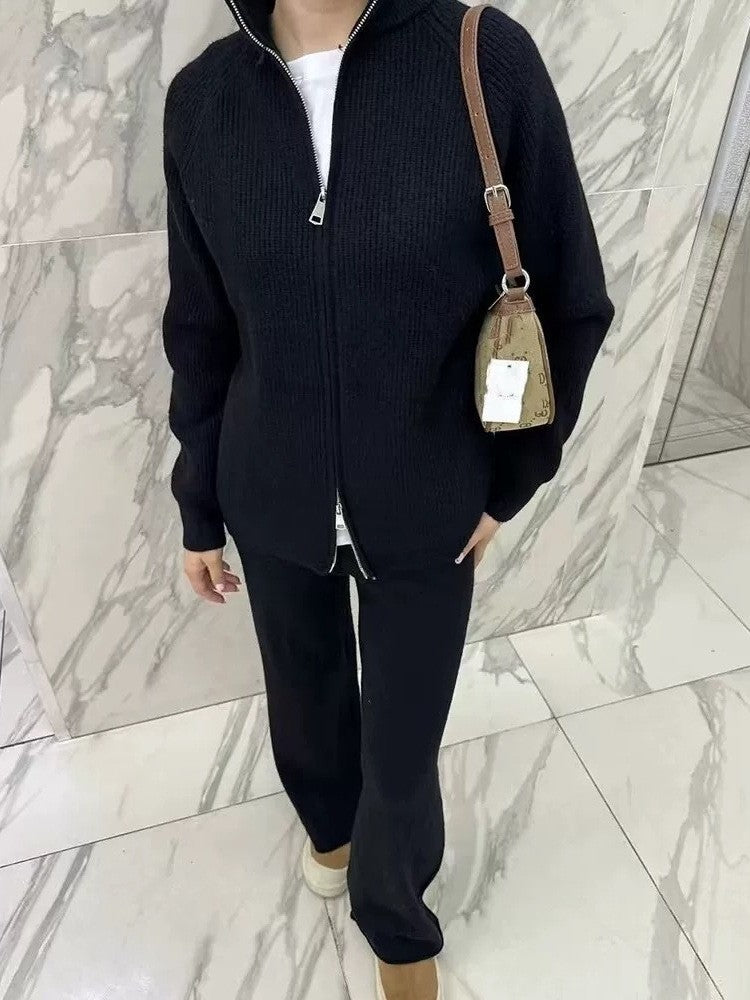 Costume tricoté pour femmes avec fermeture éclair et coupe ample Chic & Stil