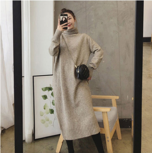 Robe en tricot pour femmes avec col montant et détails côtelés Chic & Stil