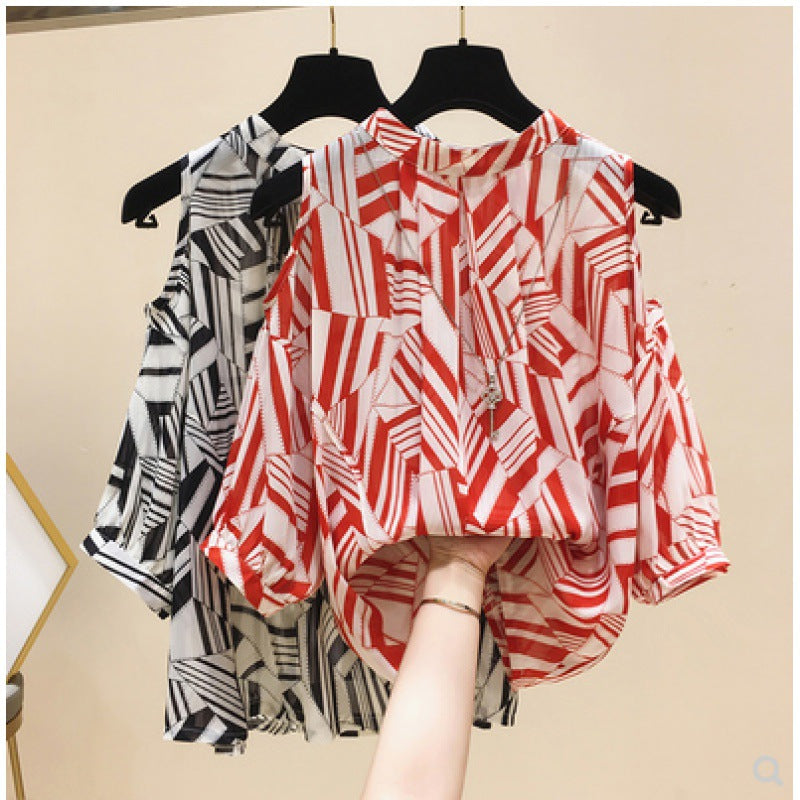 Woman Shoulder Cutout Geometric Print Chic Blouse