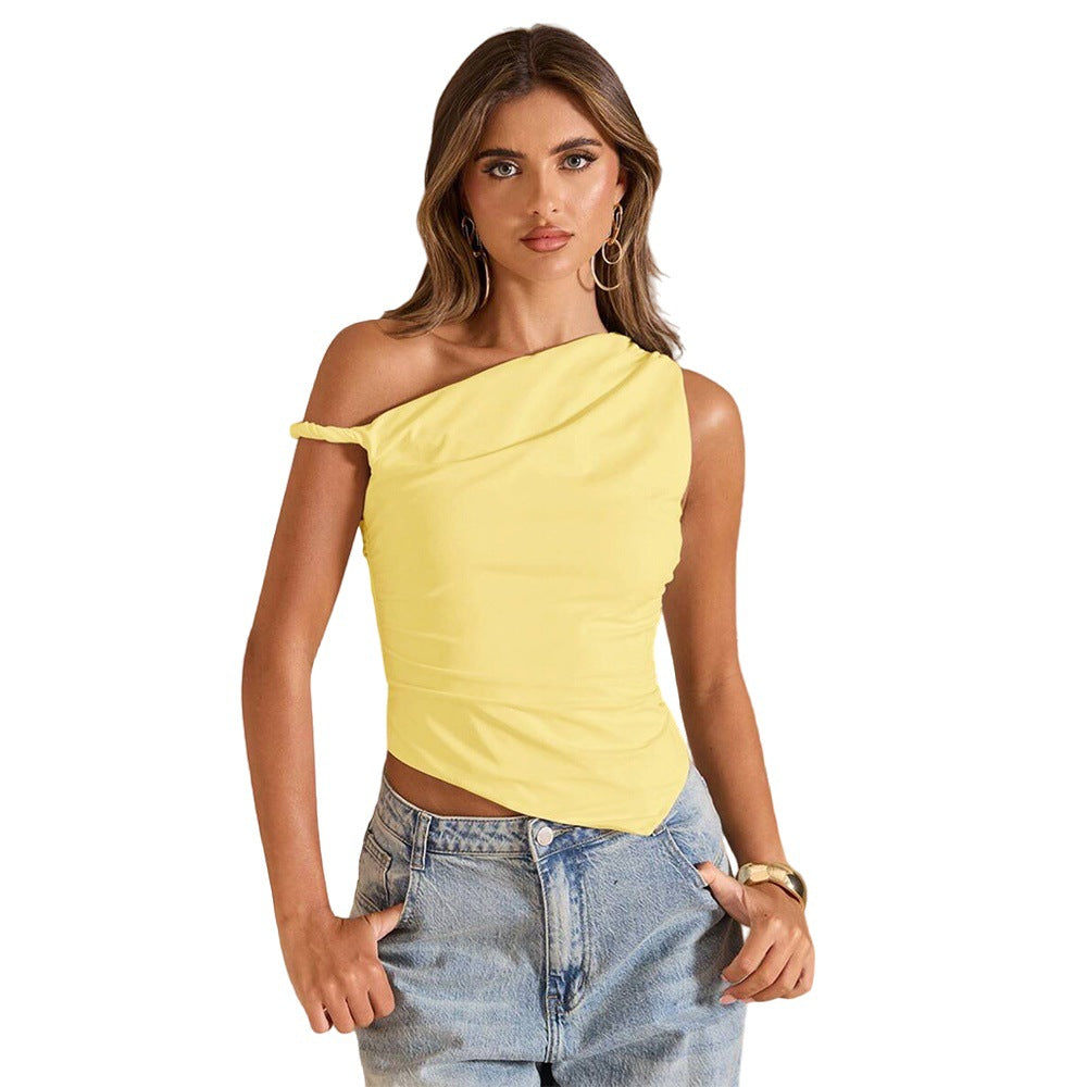 Asymmetrical top for women with a trendy draped design Chic & Stil