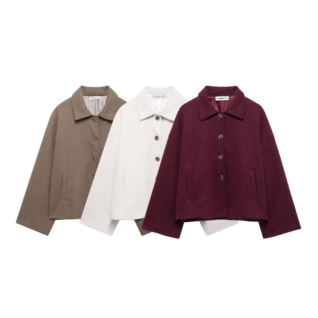 Chic jacket for ladies in soft fabric with button closure and pockets Lune London
