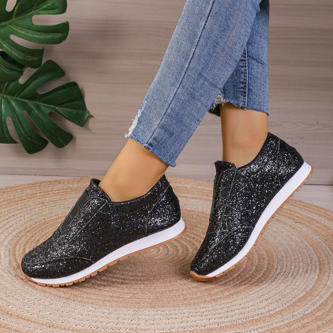 Women Sparkling Slip-On Sneakers with comfortable sole and breathable structure Lune London