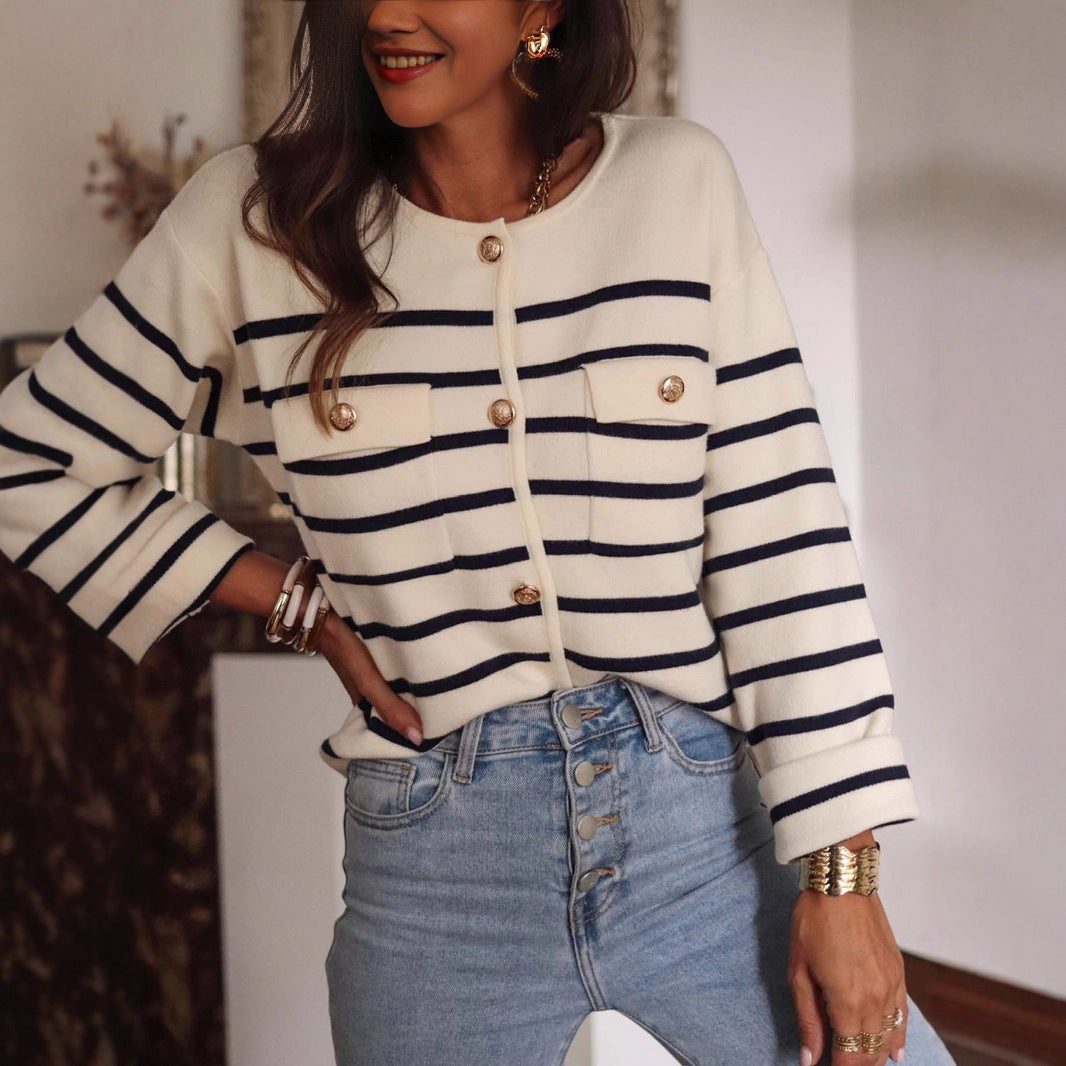 Comfortable cardigan for women with trendy striped pattern and elegant button details Lune London