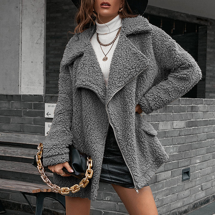 Comfortable teddy jacket for women with asymmetric lapels and practical pockets Lune London