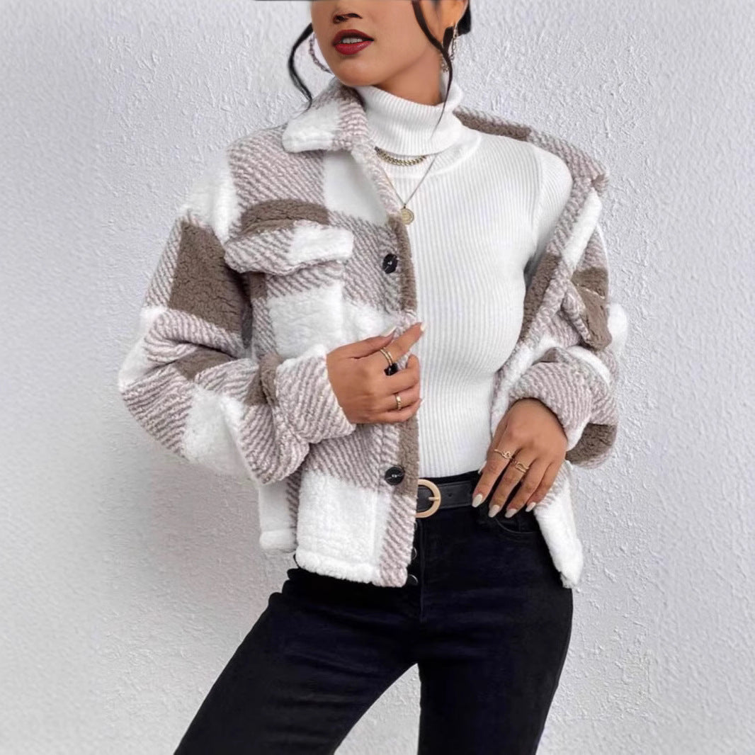 Women’s plush jacket with checkered look, featuring chest pockets and button closure Lune London