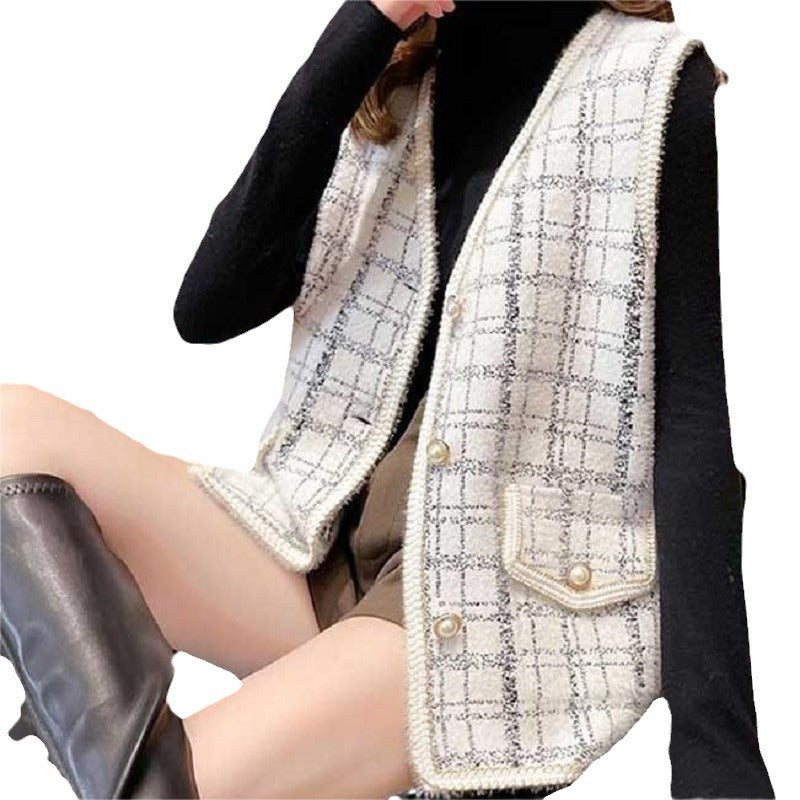 Women's elegant knitted vest with contrasting details Lune London