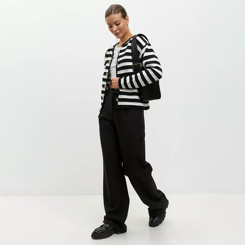 Knitted jacket for women with a trendy striped pattern and elegant buttons Lune London