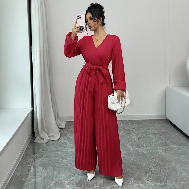 Lady Elegant jumpsuit with adjustable belt and pleated cut Lune London