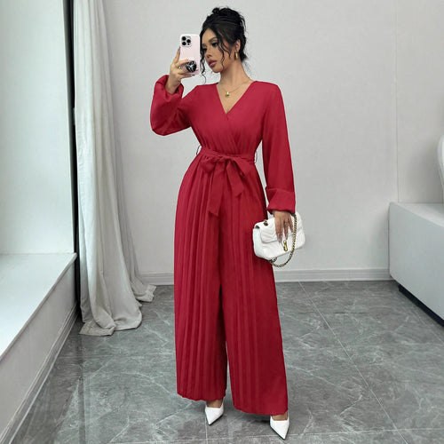 Lady Elegant jumpsuit with adjustable belt and pleated cut Lune London
