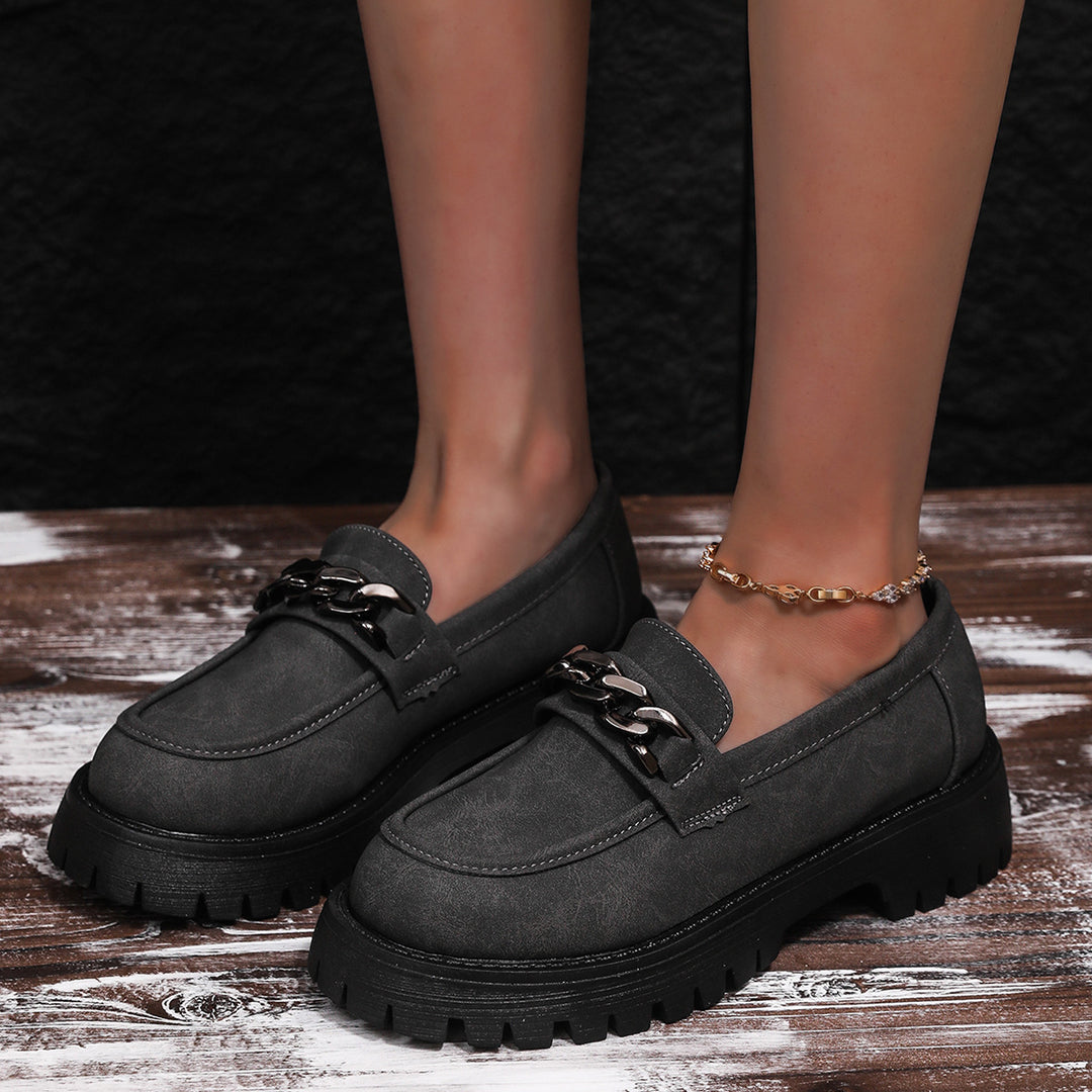 Ladies Chunky Loafers with chain application and robust profile Lune London