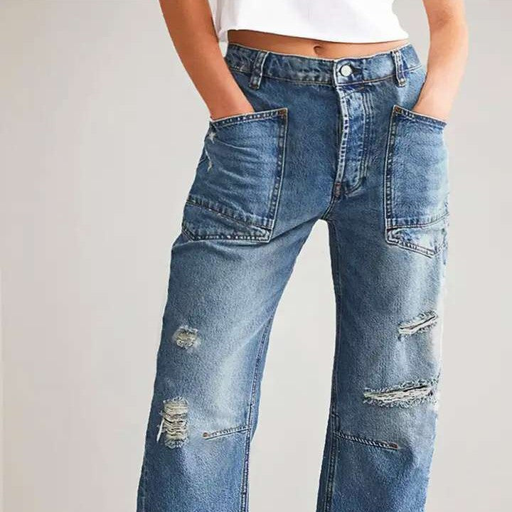 Women's wide-cut jeans with creative pockets and destroyed details Lune London