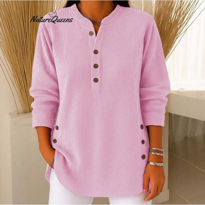 Chemise à manches longues pour femmes avec patte de boutonnage et détails modernes de boutons sur les côtés Chic & Stil