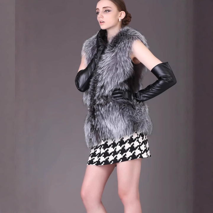 Ladies luxurious faux fur gilet with wide collar Lune London