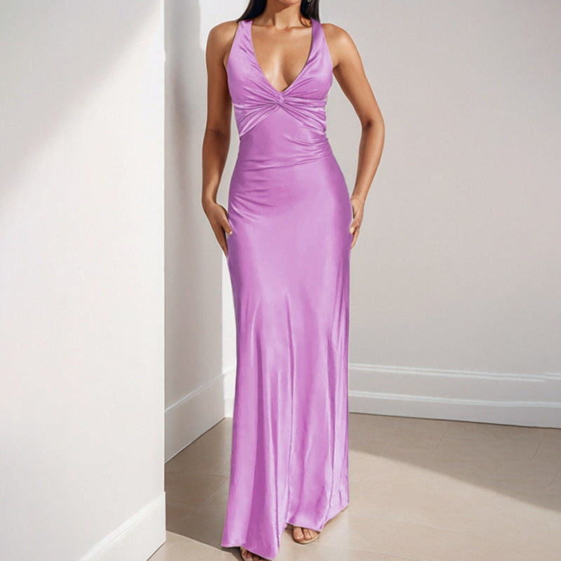 Robe en satin pour femmes avec détail enveloppant élégant Chic & Stil