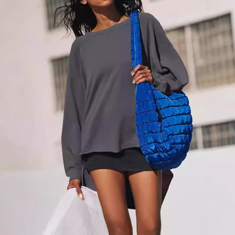 Sweatshirt Women Oversized with relaxed fit and practical pockets Lune London