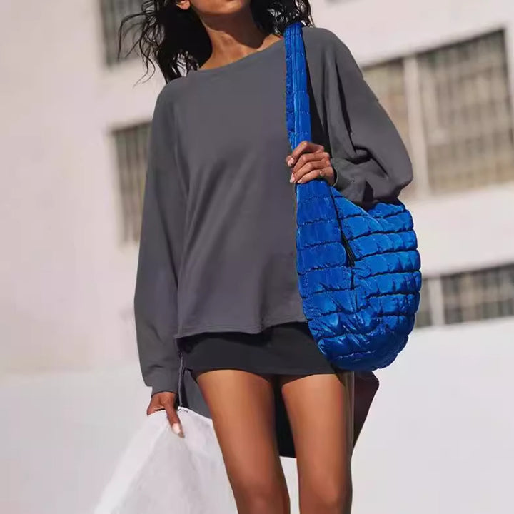 Sweatshirt Women Oversized with relaxed fit and practical pockets Lune London