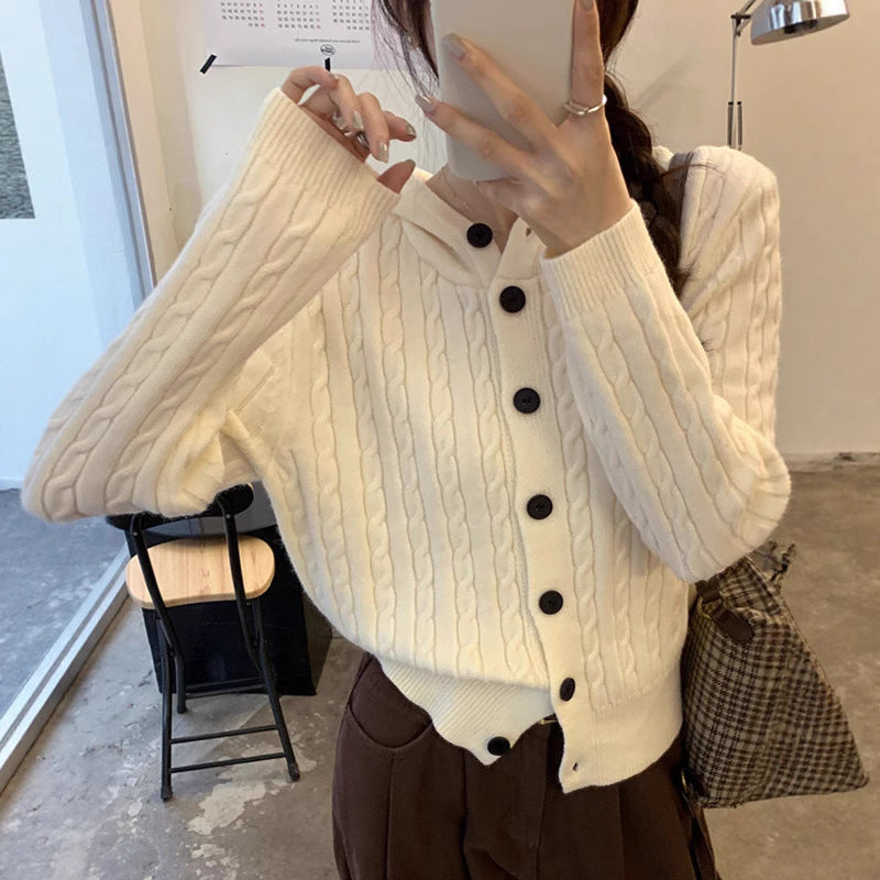 Cardigan pour femmes avec capuche et motif en câble décoratif Chic & Stil