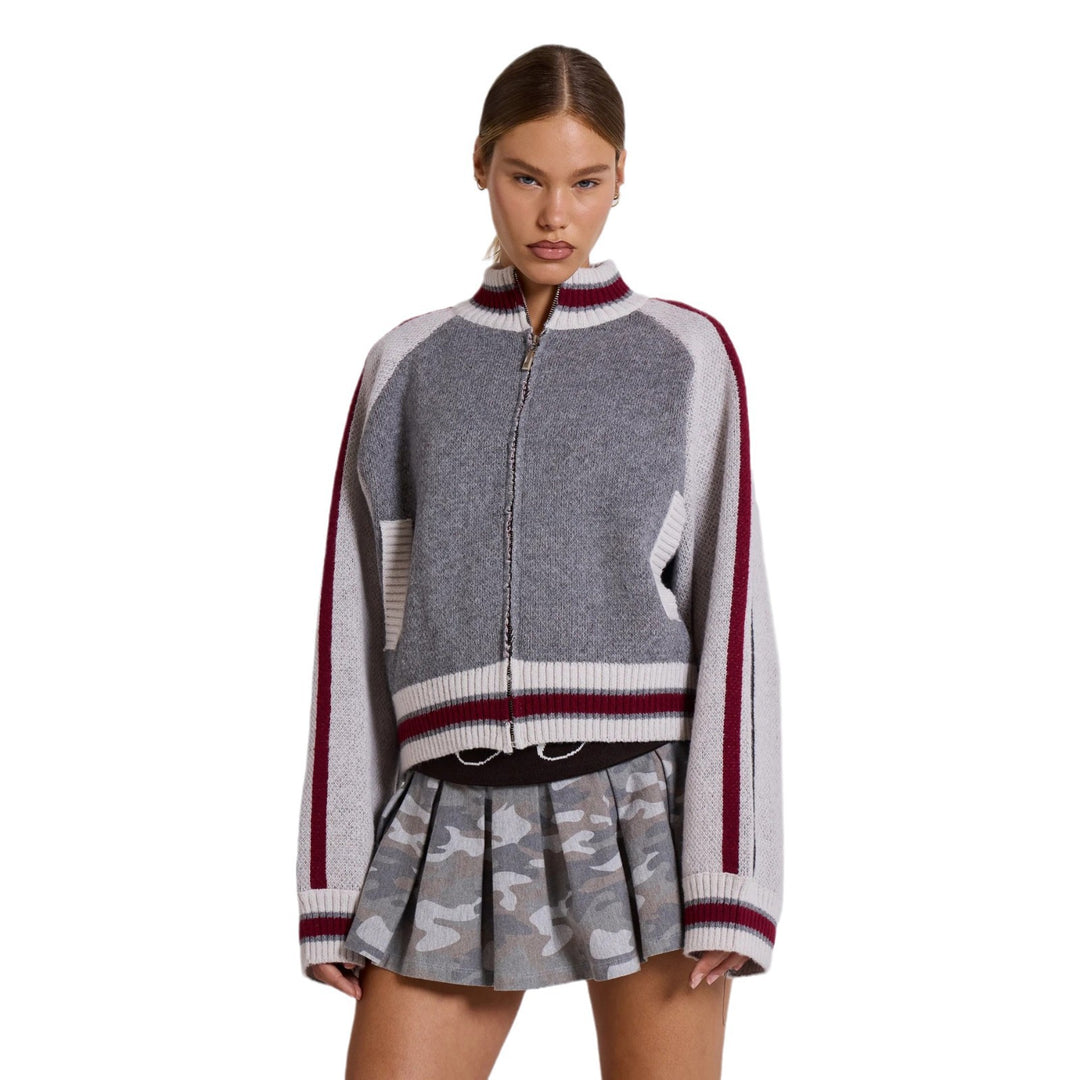 Women's stylish and comfortable knitted sweater with team emblem Chic & Stil