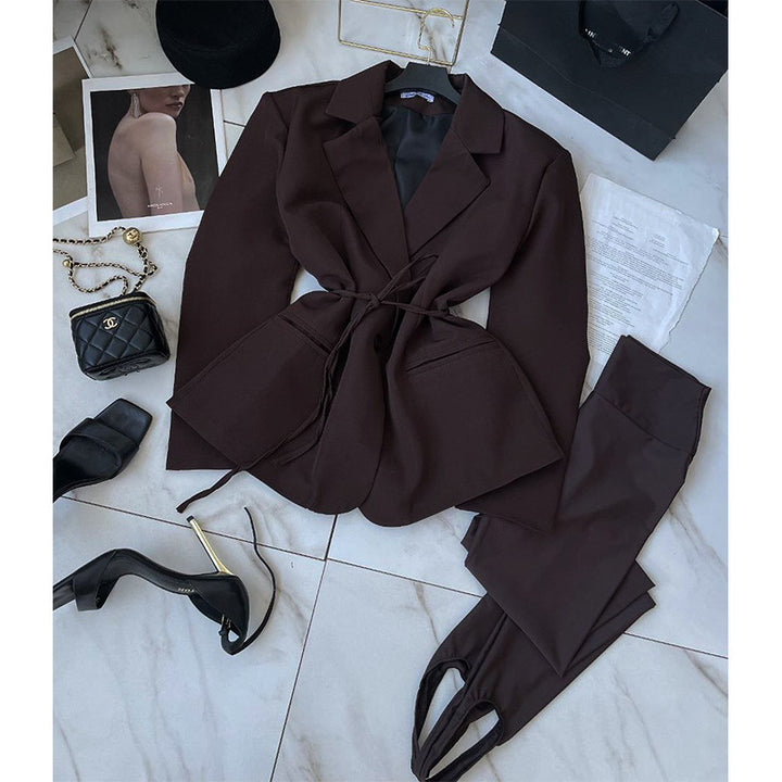 Fitted women's jacket with belt Lune London