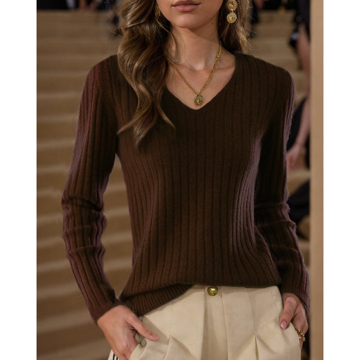 Knit sweater for women with V-neck and fine rib design Lune London