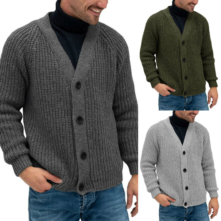 Men's knitted jacket with a coarse knit structure and elegant button details Lune London