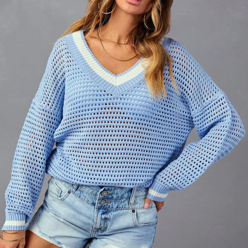 Oversized casual style knit sweater for women with V-neck and ribbed edges Lune London