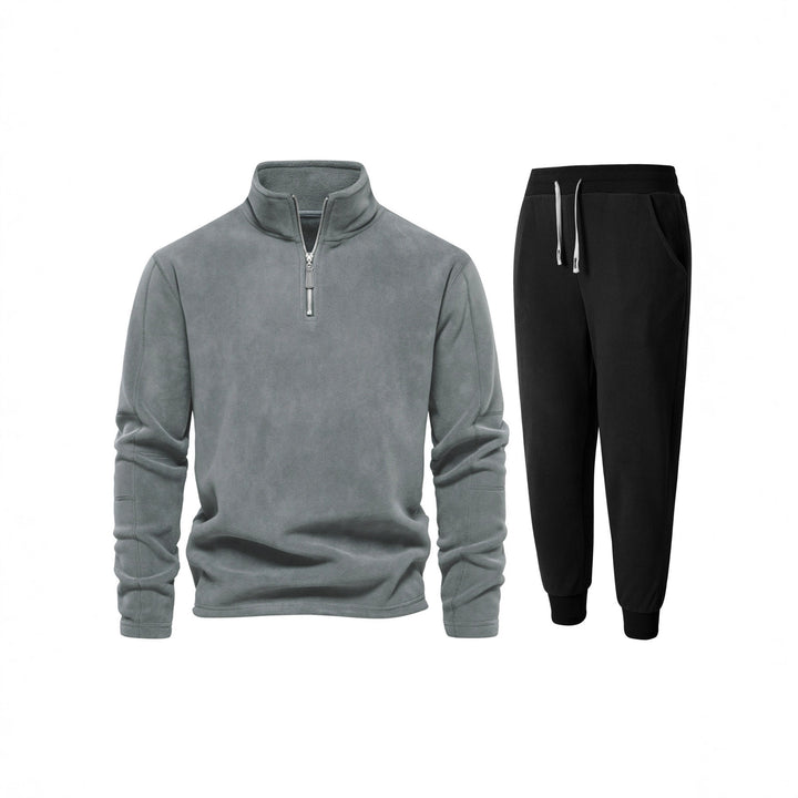 Men's fleece top with short zipper and comfortable jogger pants Lune London