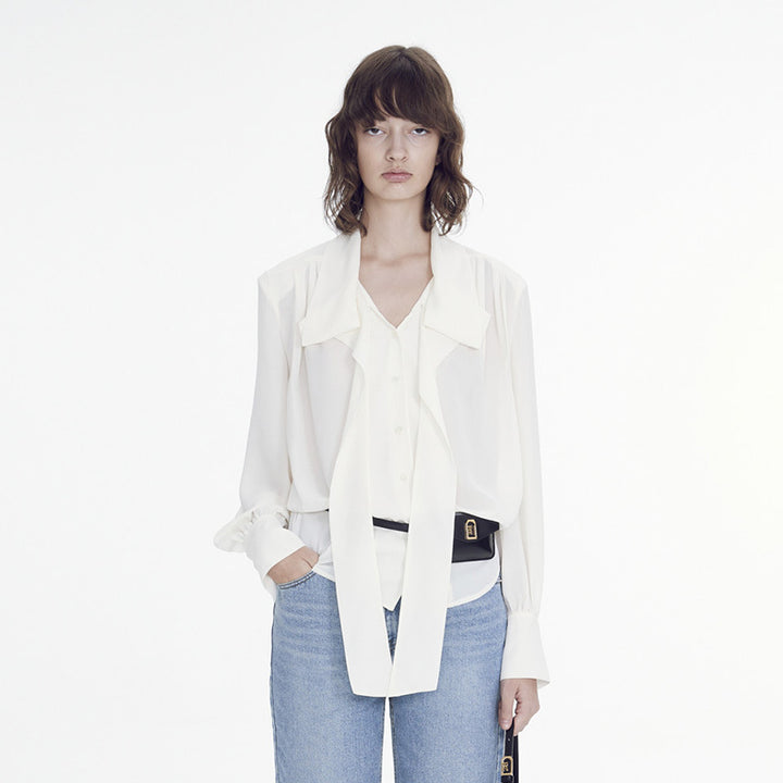 Blouse élégante pour femmes avec lien et détails modernes Chic & Stil