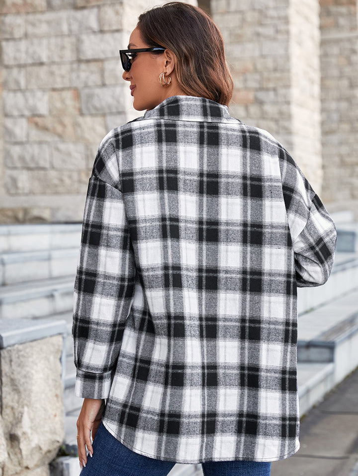 Oversized checkered shirt for women with modern details Lune London