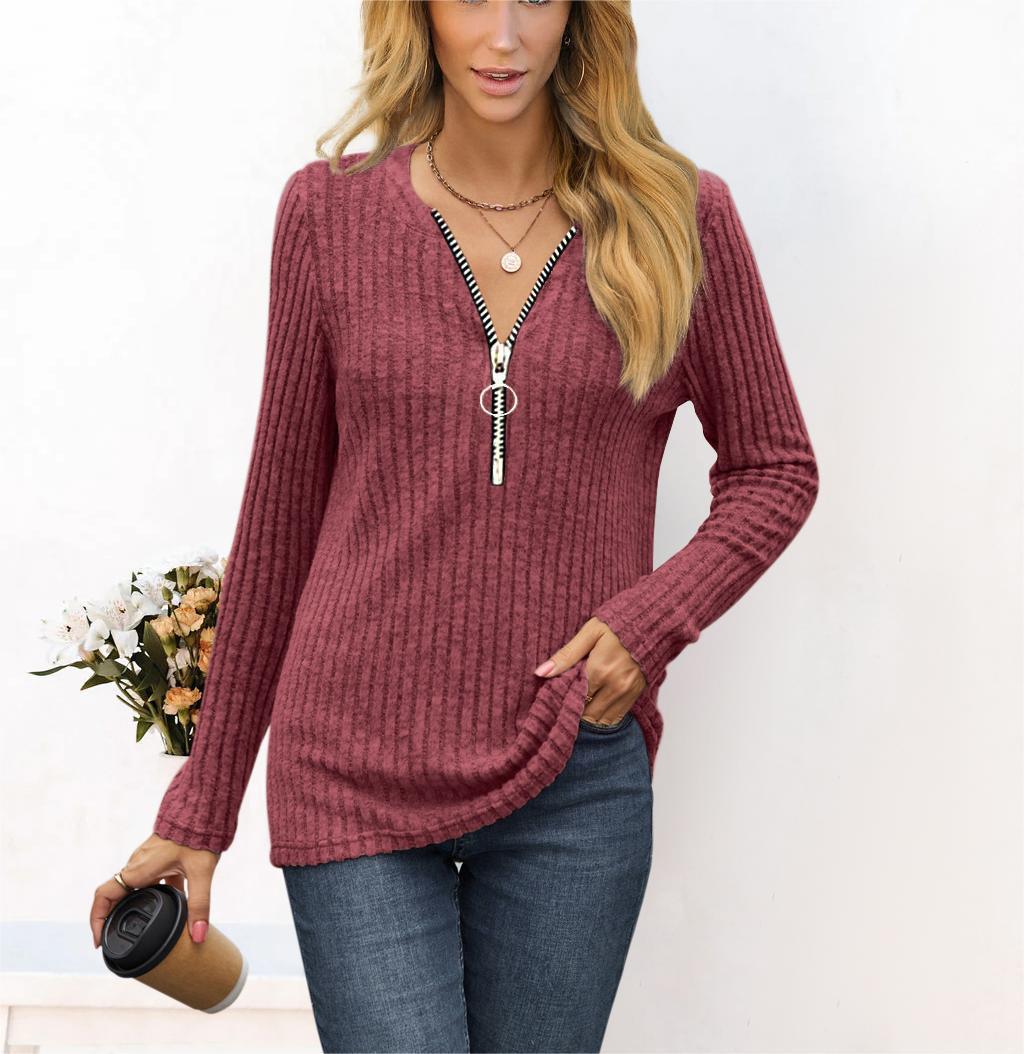 Knit sweater for women with modern zipper Lune London