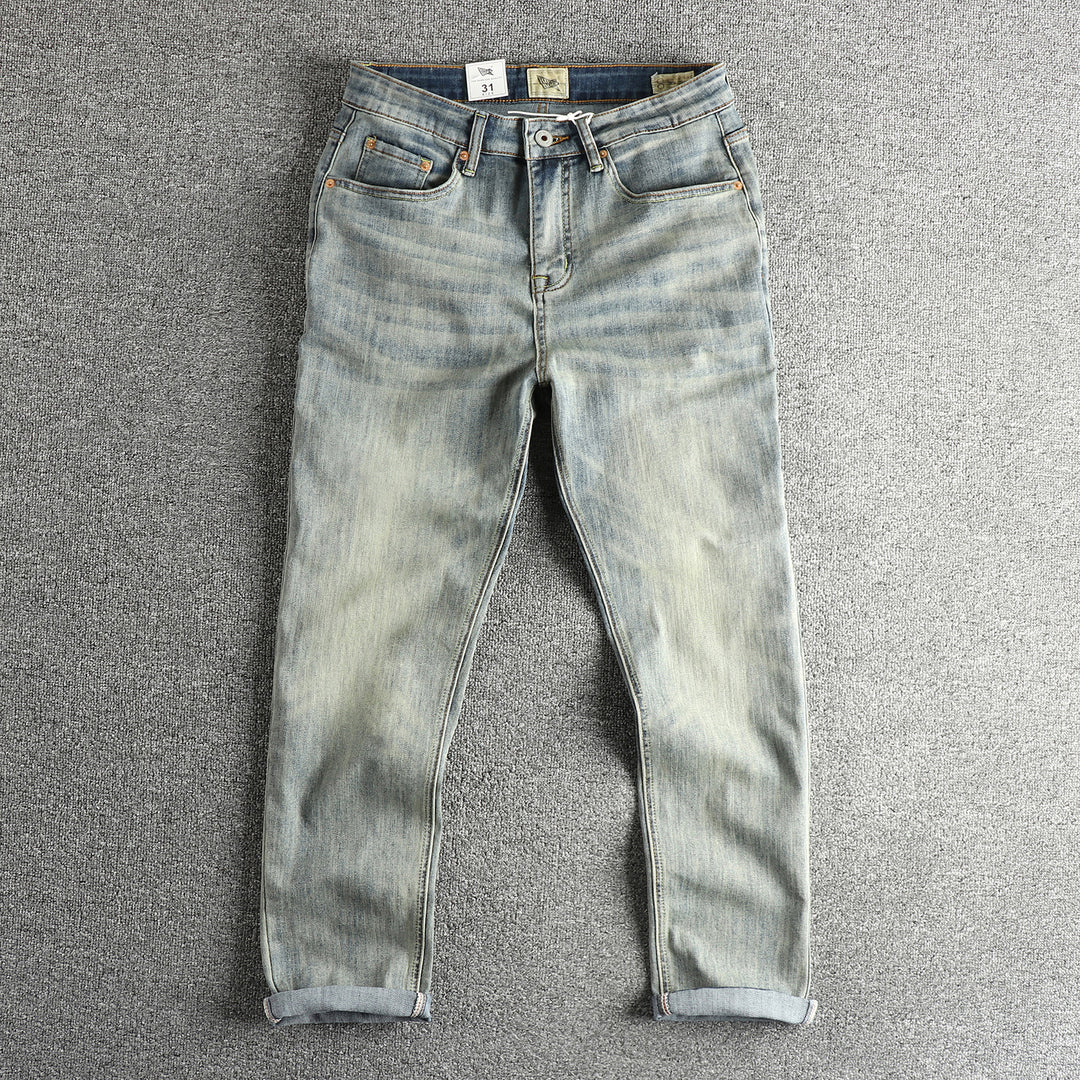 Slim fit jeans for women with a comfortable cut and a casual vintage look Lune London