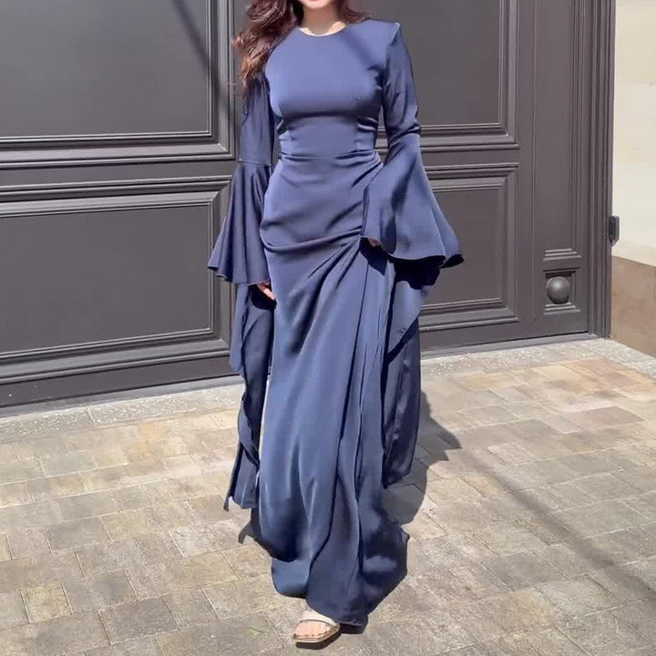 Ladies Elegant Evening Dress with Voluminous Sleeves and Body-Hugging Fit Lune London
