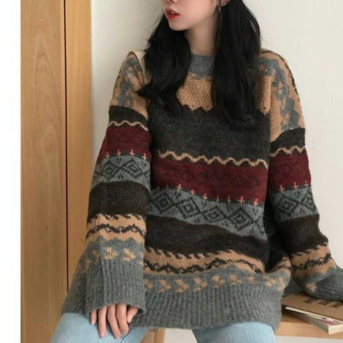 Ladies Large Oversized Sweater with Chic and Stylish Graphic Pattern