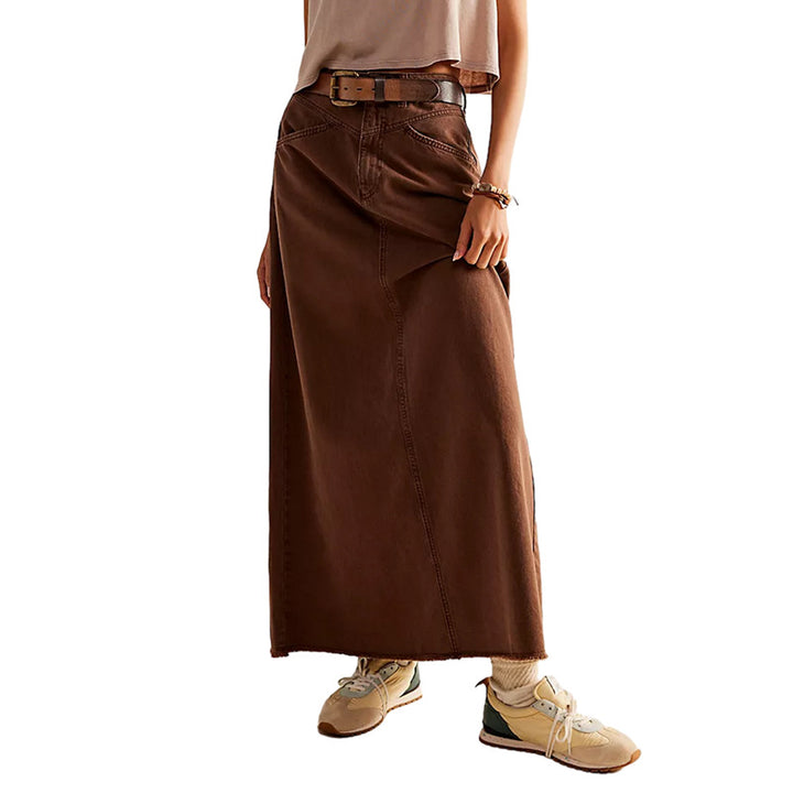 Women's maxiskirt made of black denim with side pockets and casual cut Lune London