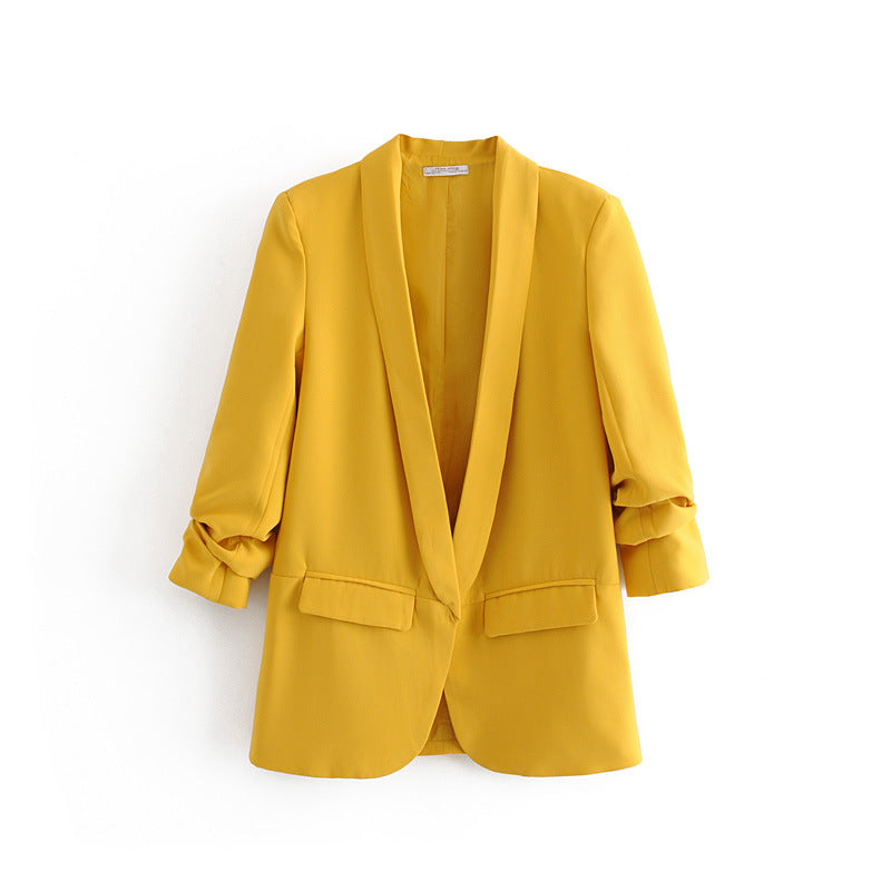 Ladies modern blazer with elegant cut and practical pockets Lune London