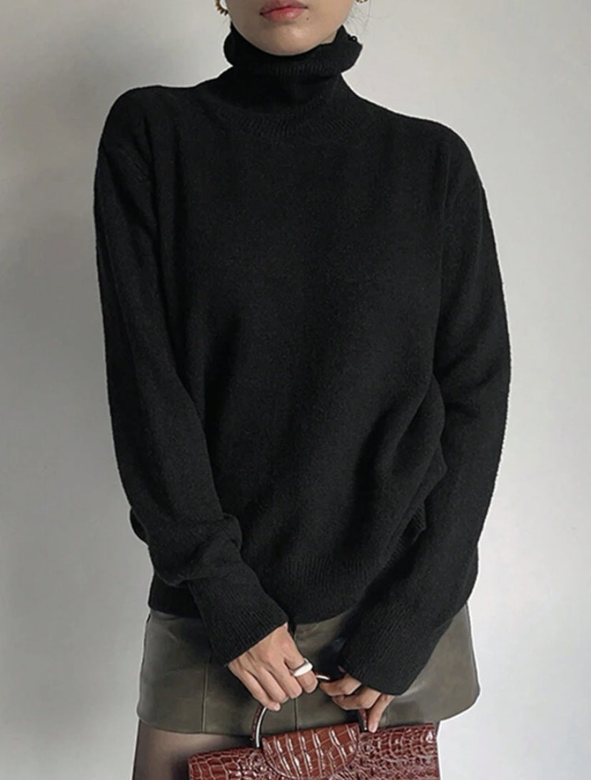 Ladies elegant turtleneck sweater in fine wool Lune London