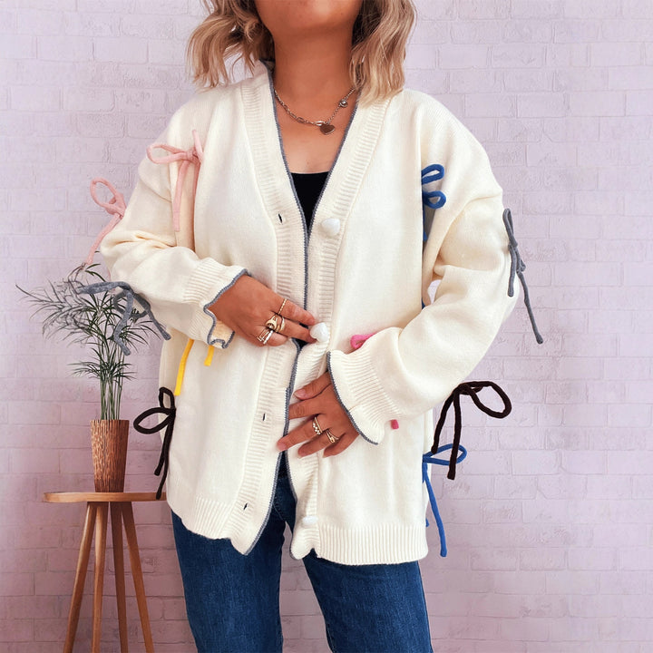 Gilet pour femmes avec des accents de nœuds colorés et une coupe oversized Chic & Stil