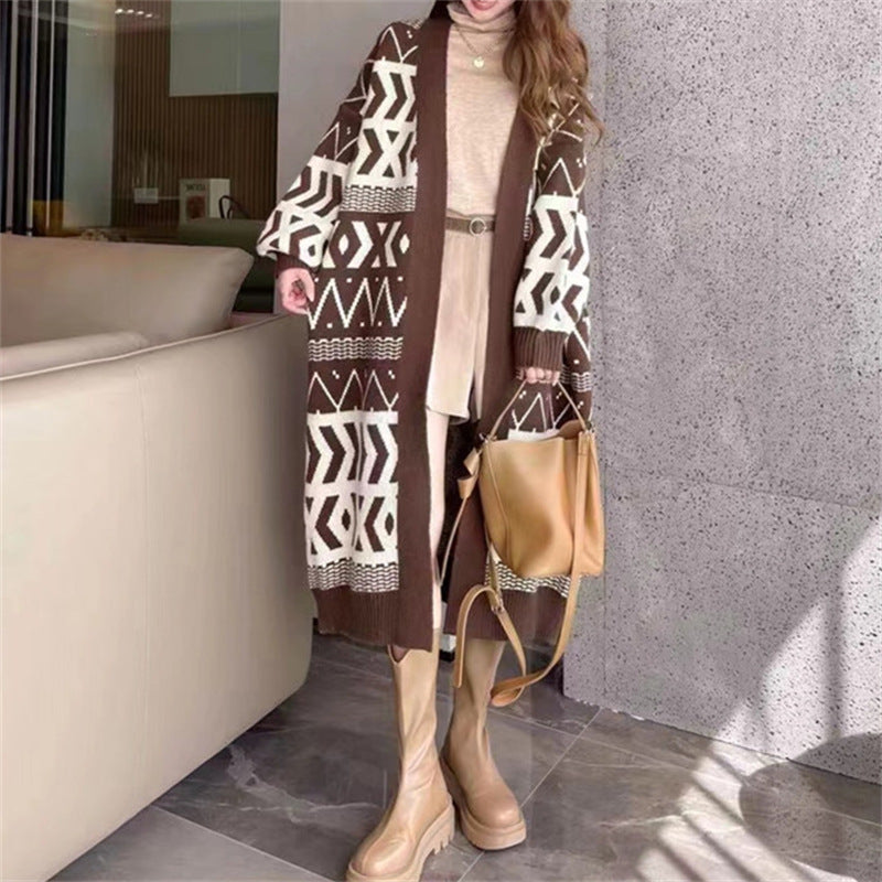 Ladies Long Cardigan with graphic design and deep pockets Lune London