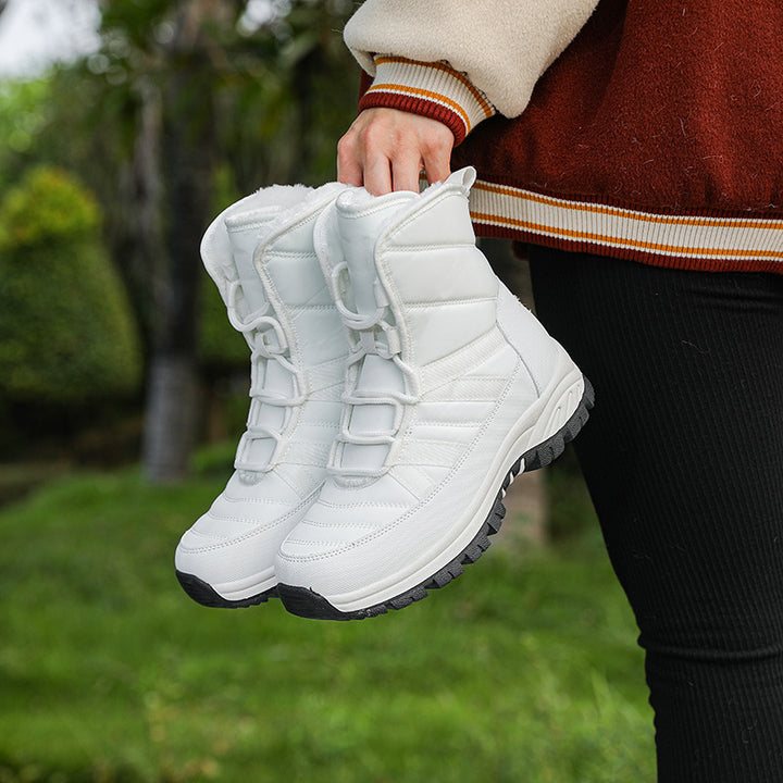 Women’s waterproof winter boots with insulating lining and non-slip sole Lune London