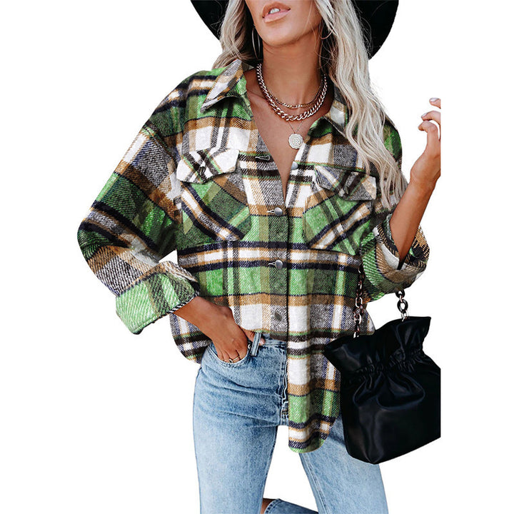 Oversized flannel shirt for women with checkered pattern and button details Lune London