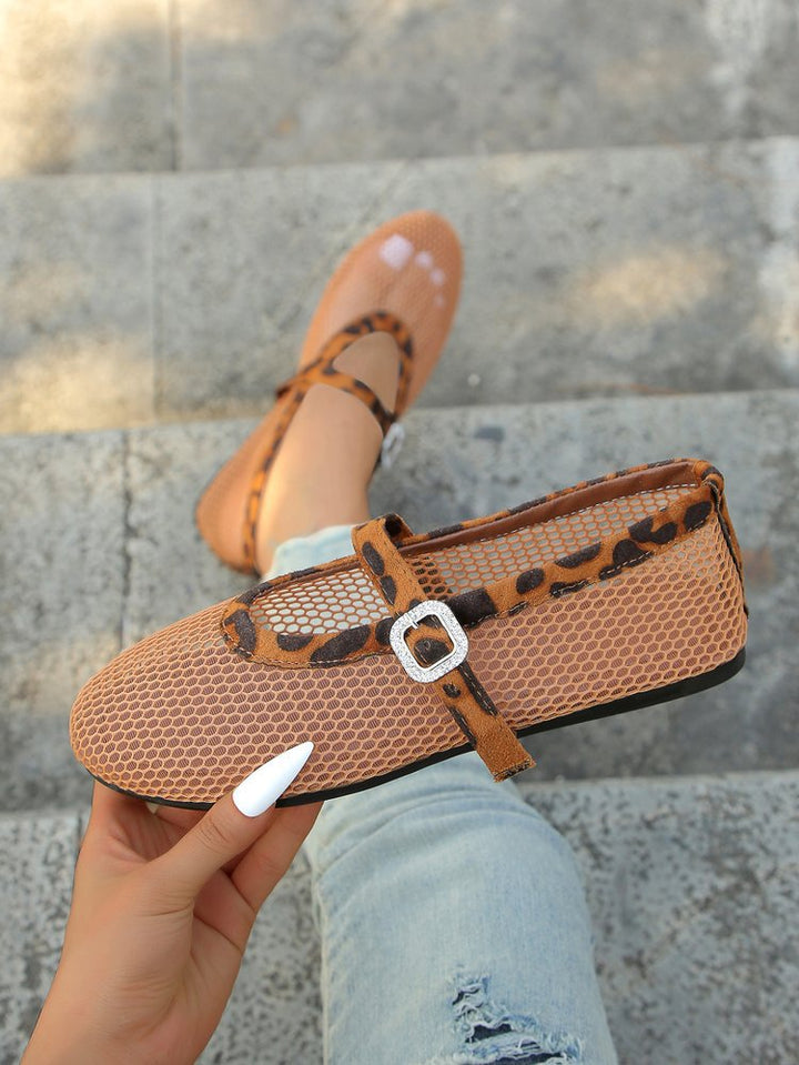 Elegant ballerinas for ladies with breathable mesh design and fashionable strap Lune London