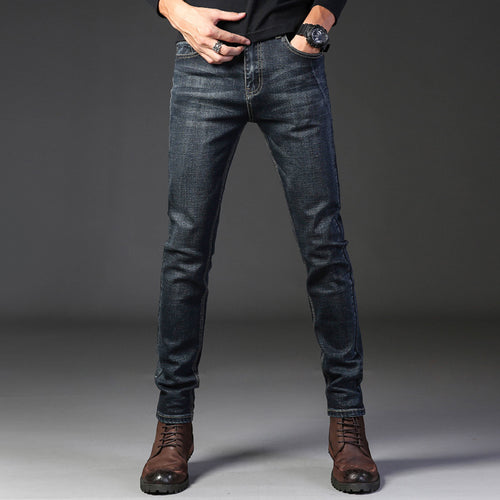 Men's slim fit jeans with a pleasant stretch content and modern details Lune London