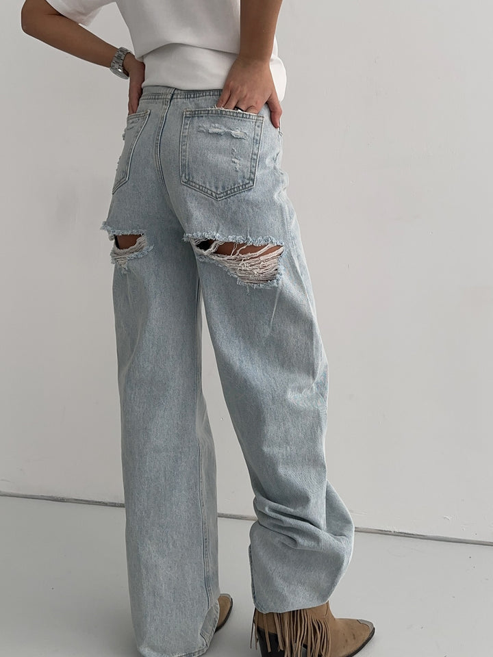 Jean boyfriend pour femmes avec des éléments déchirés tendance Chic & Stil